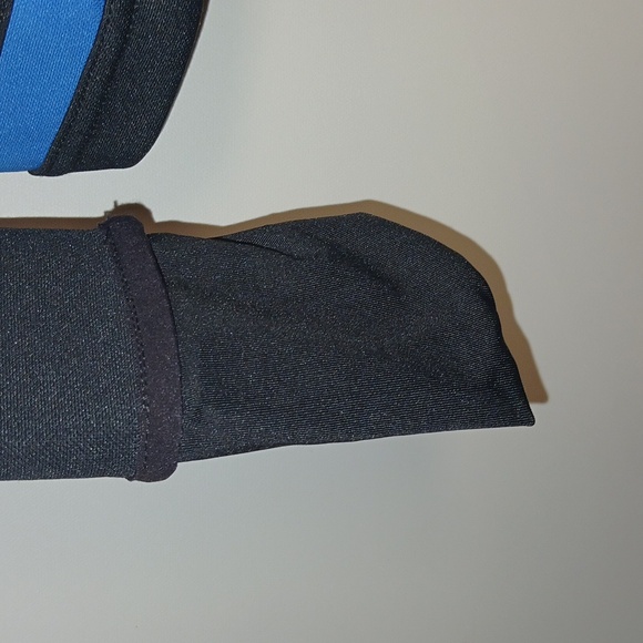 Mens Capellini Sport Size Small Black-and Blue CS Cool shirt nwt - Picture 6 of 8